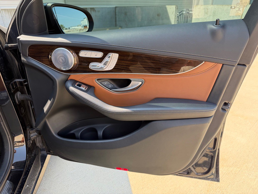 2018 Mercedes-Benz GLC-Class Image 27