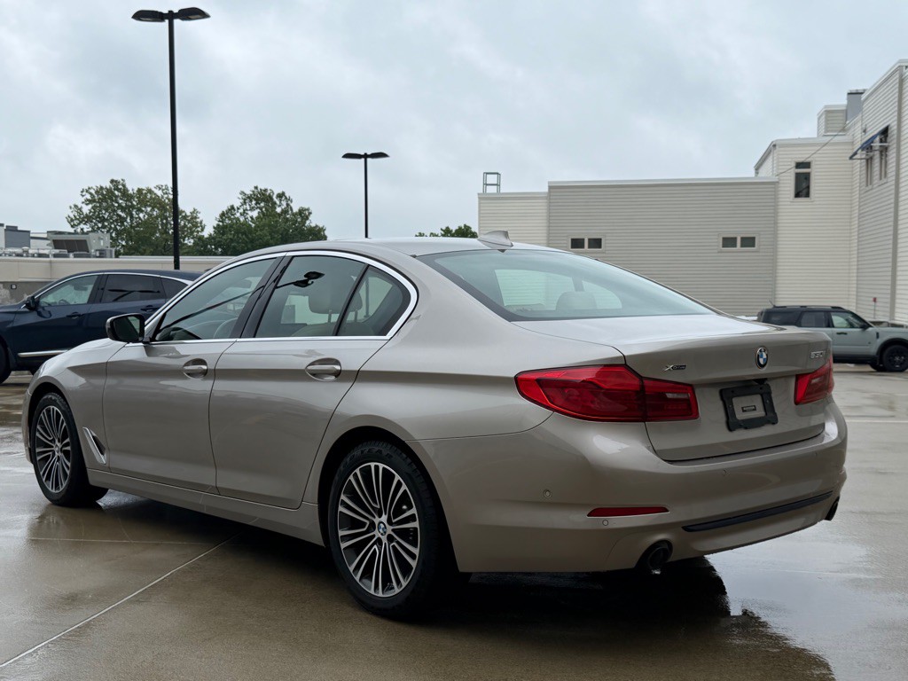 2019 BMW 5 Series Image 5