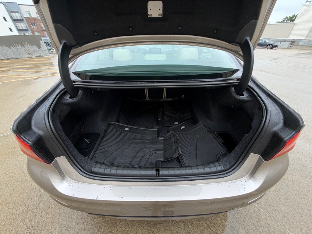 2019 BMW 5 Series Image 15