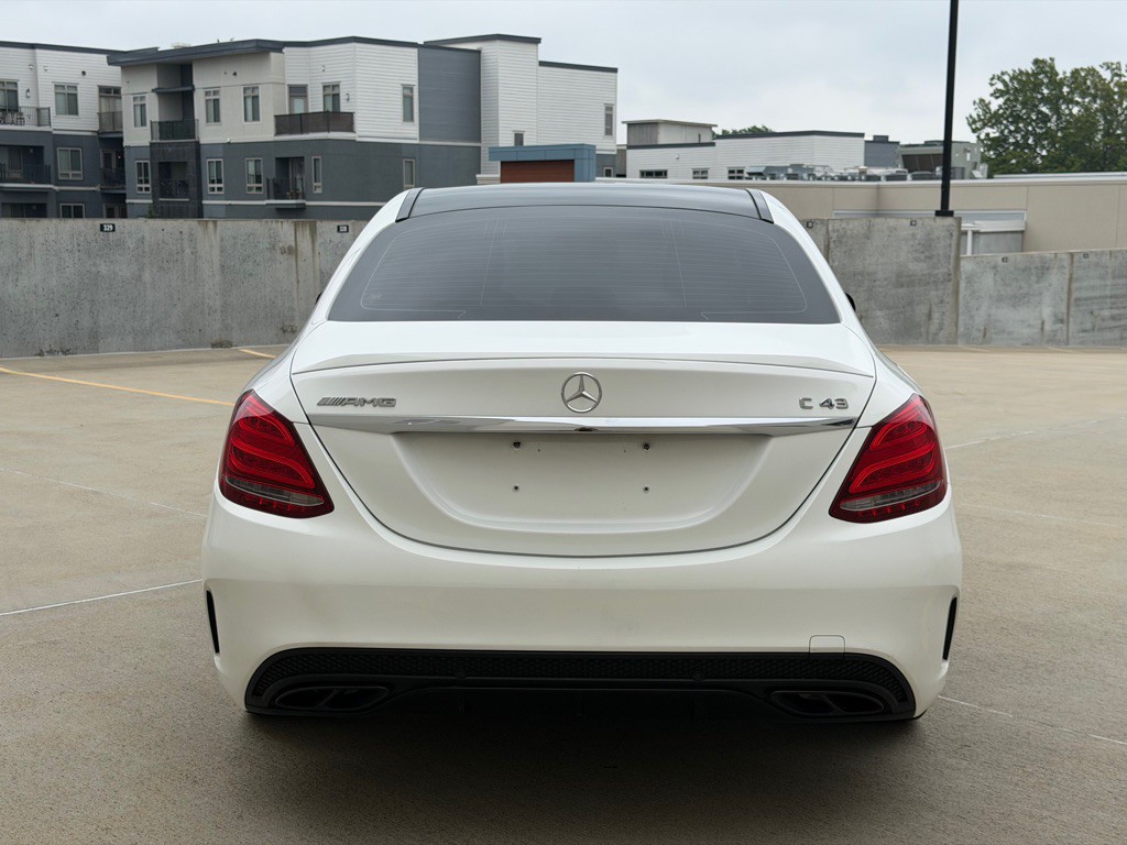 2018 Mercedes-Benz C-Class Image 4