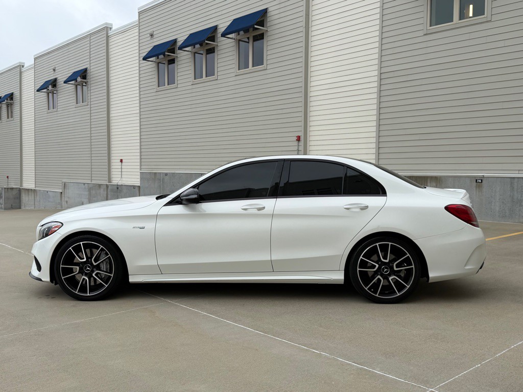 2018 Mercedes-Benz C-Class Image 6
