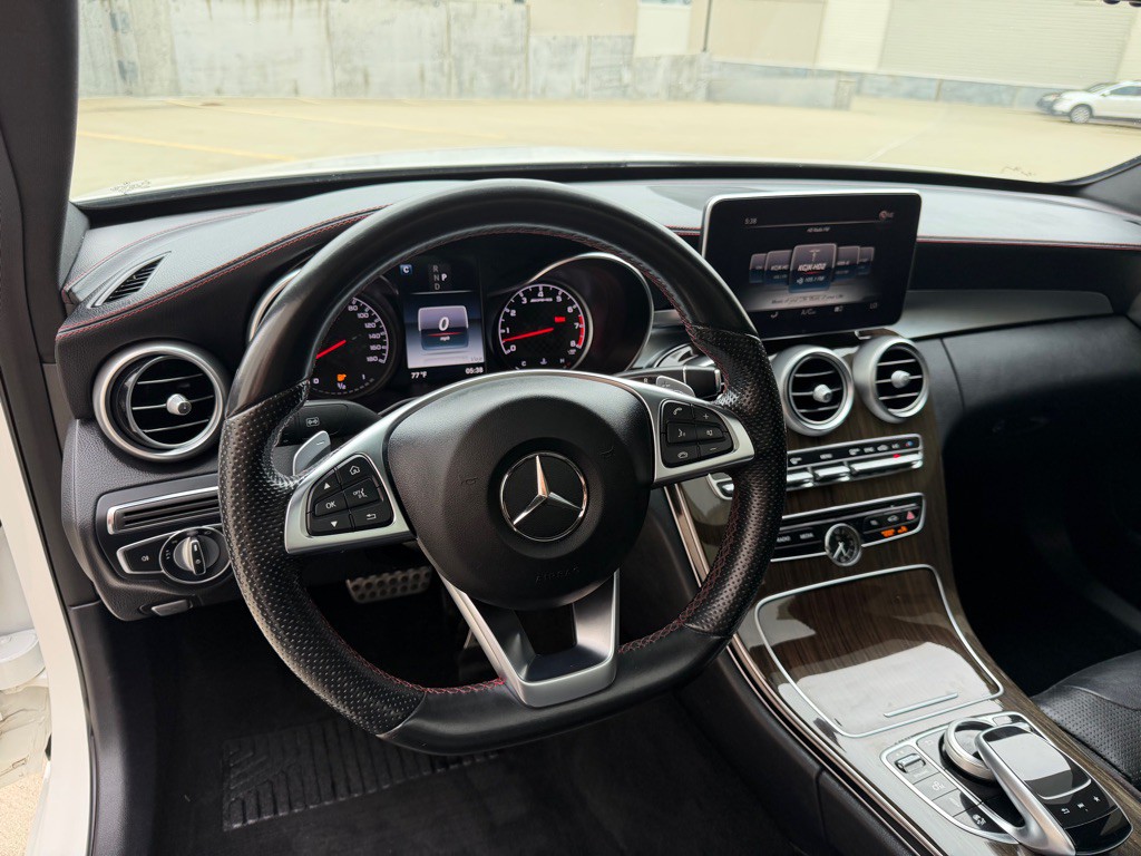 2018 Mercedes-Benz C-Class Image 10