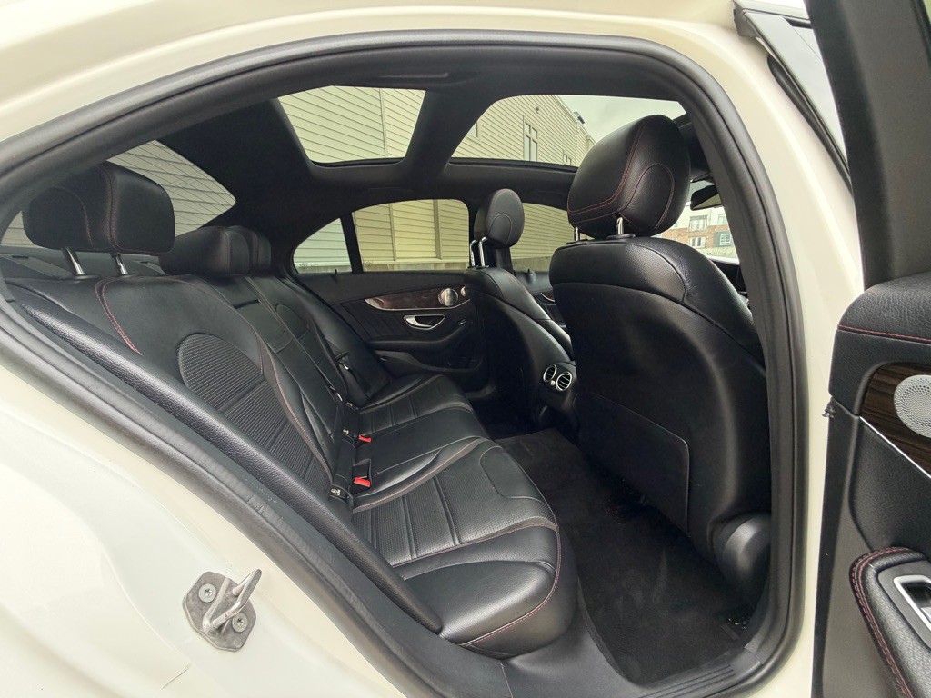 2018 Mercedes-Benz C-Class Image 17