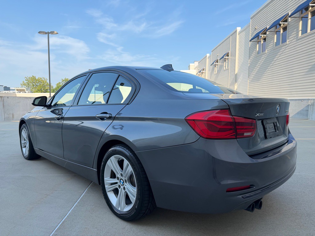 2016 BMW 3 Series Image 5
