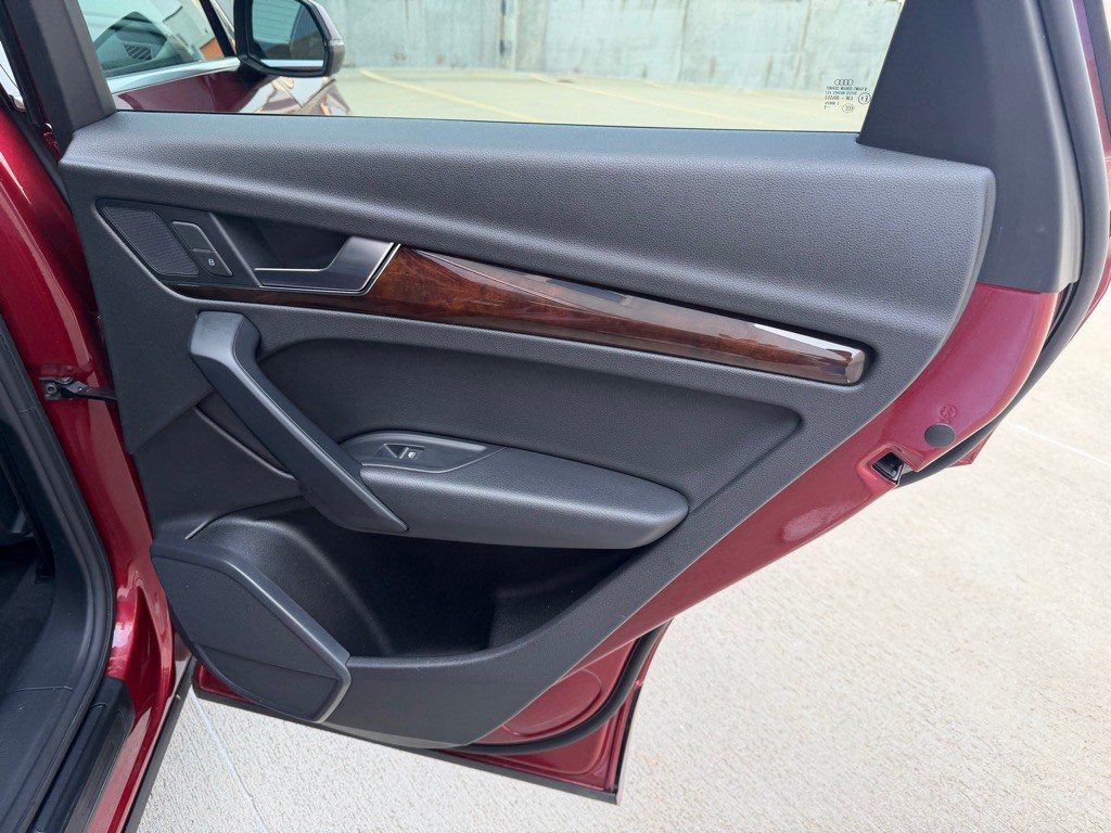 2019 Audi Q5 Image 24