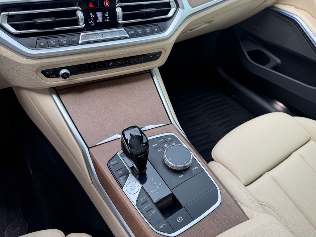 2020 BMW 3 Series Image 16