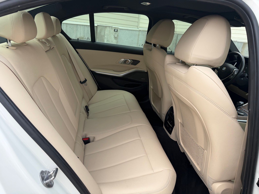 2020 BMW 3 Series Image 21