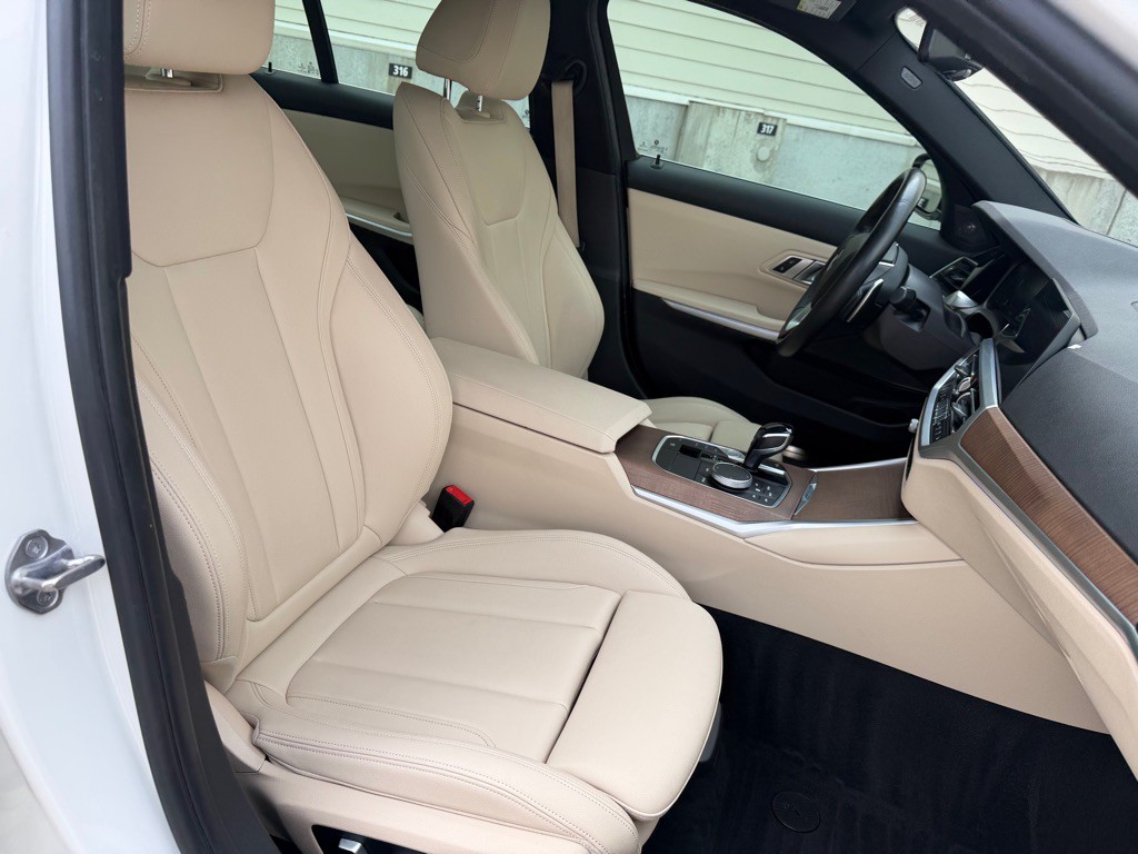 2020 BMW 3 Series Image 24