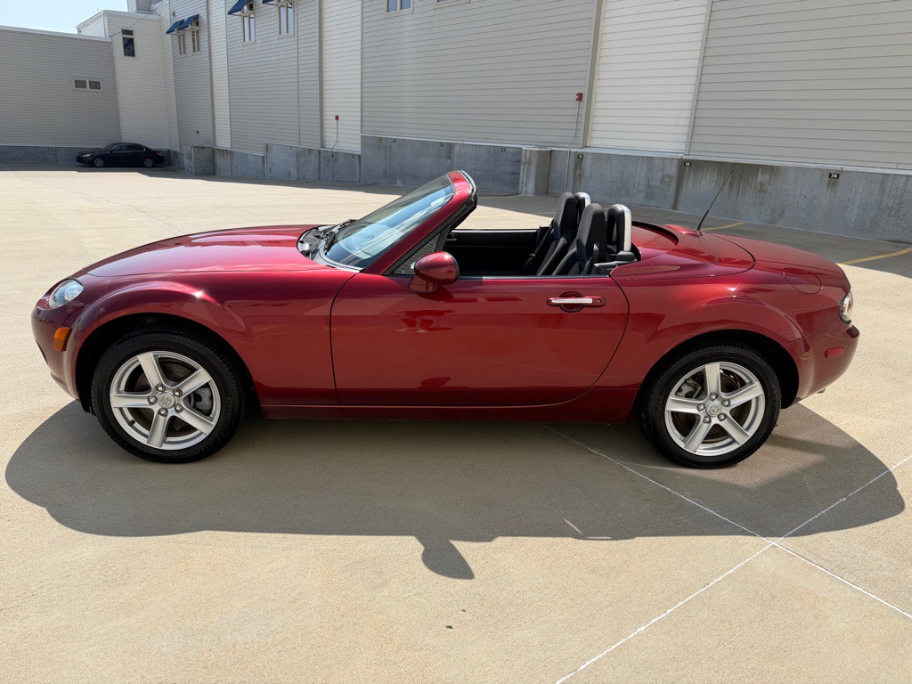 2007 Mazda MX-5 Miata Image 6