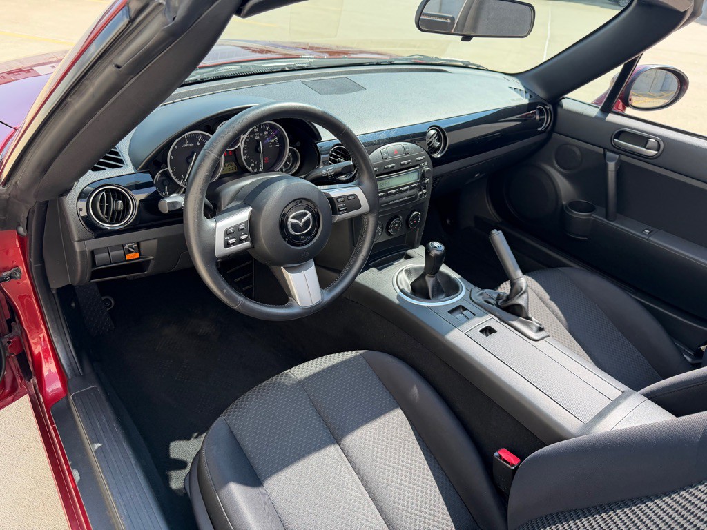 2007 Mazda MX-5 Miata Image 11