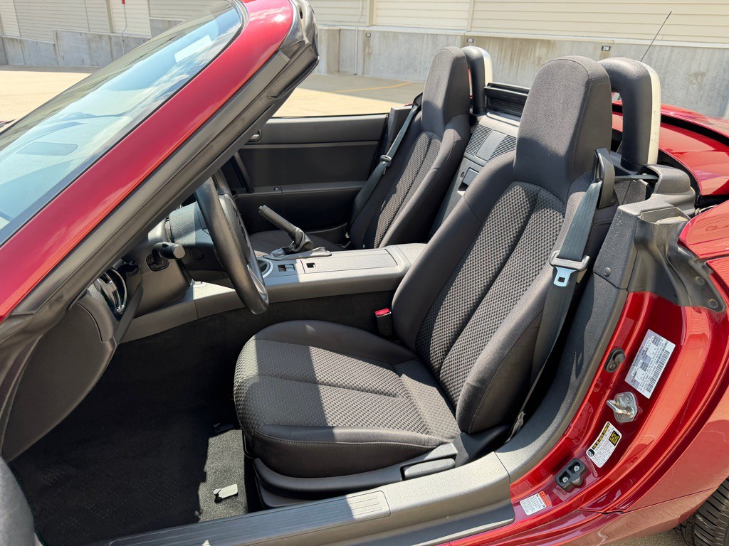 2007 Mazda MX-5 Miata Image 12