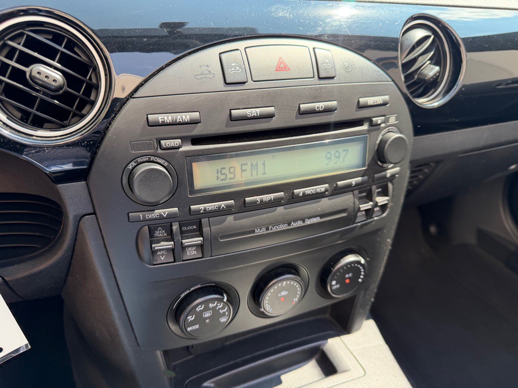 2007 Mazda MX-5 Miata Image 16
