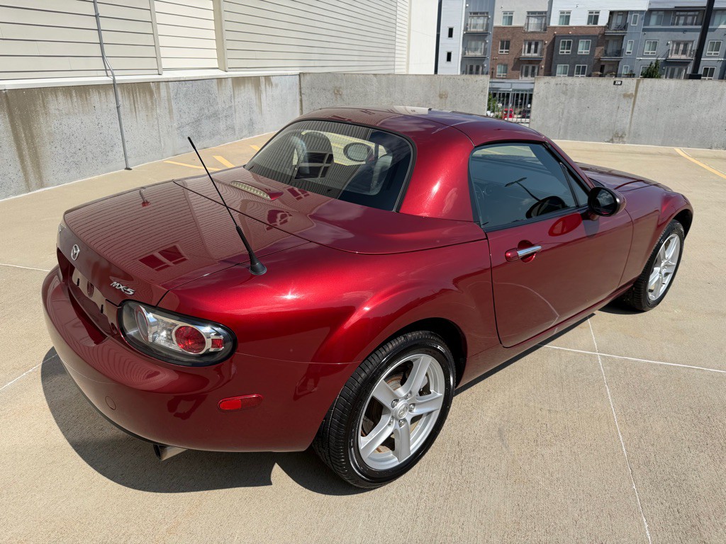 2007 Mazda MX-5 Miata Image 24