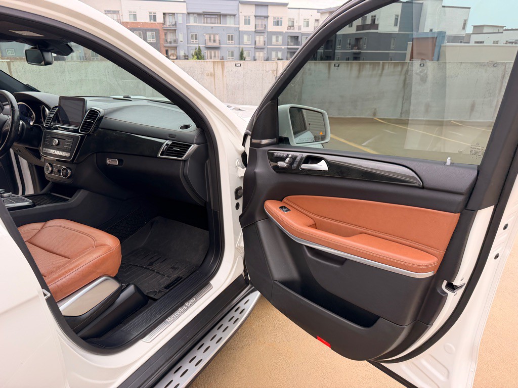 2017 Mercedes-Benz GLS-Class Image 22