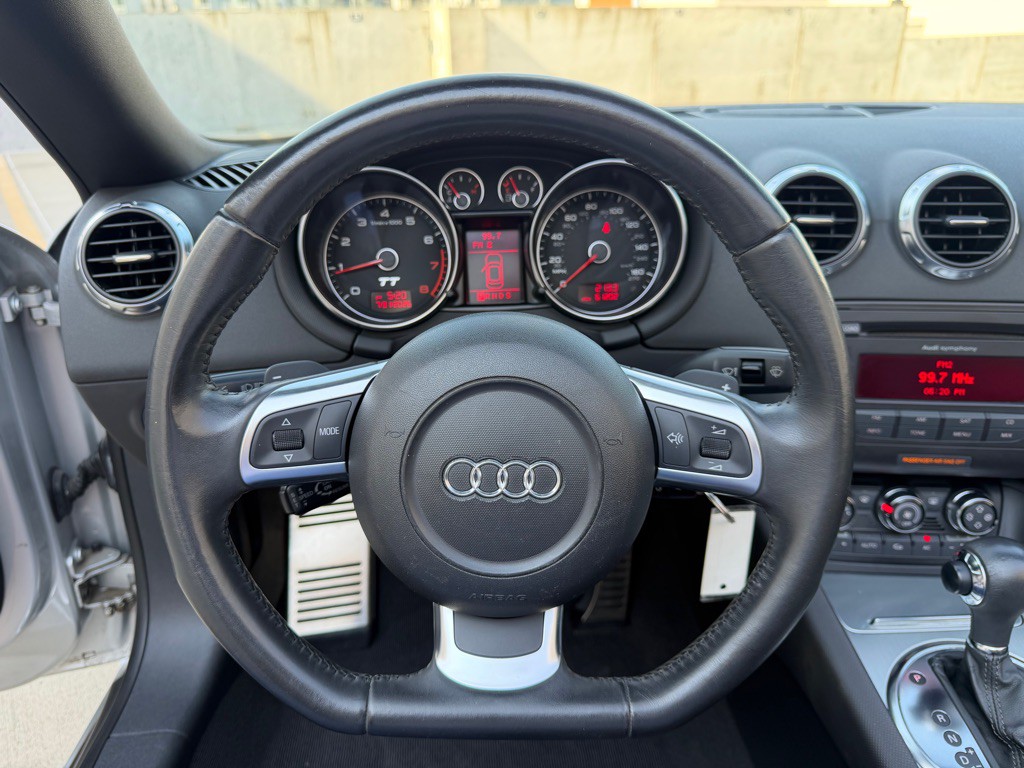 2008 Audi TT Image 16
