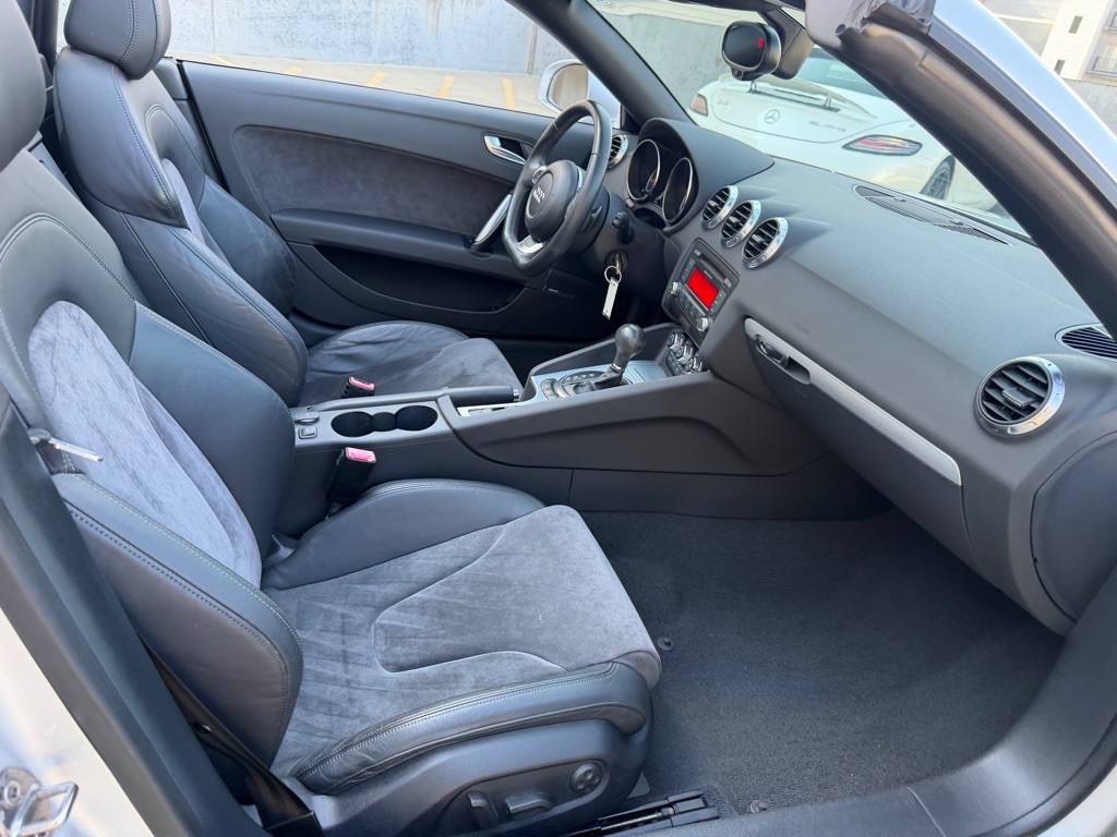 2008 Audi TT Image 23