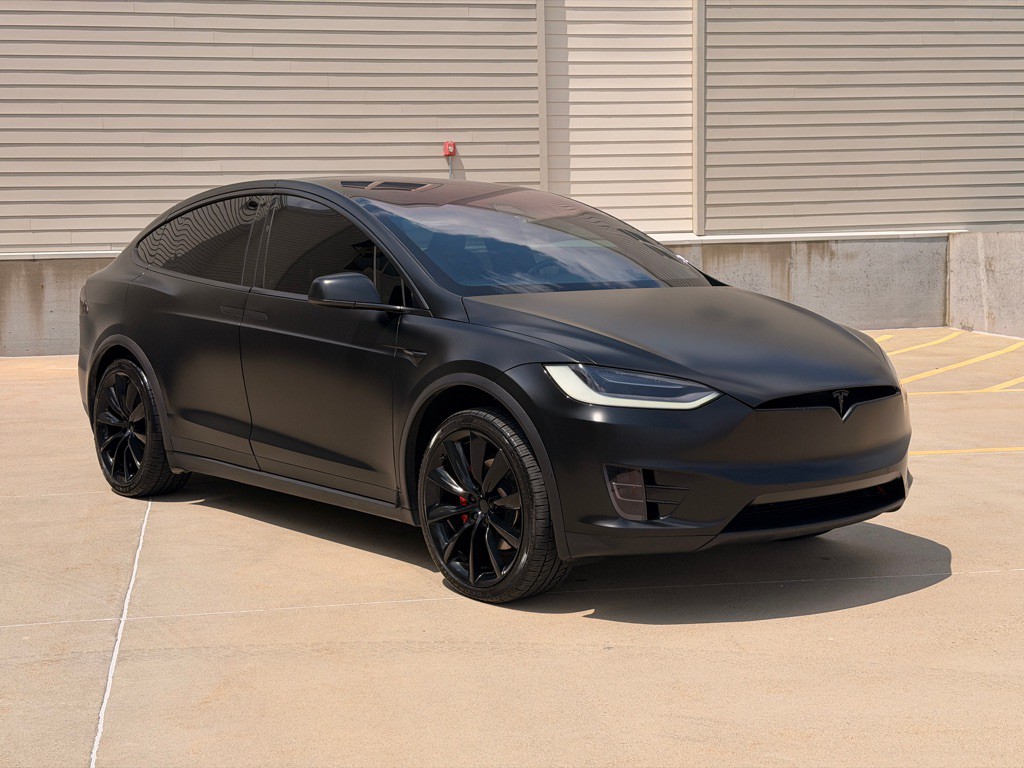 2020 Tesla Model X Image 2