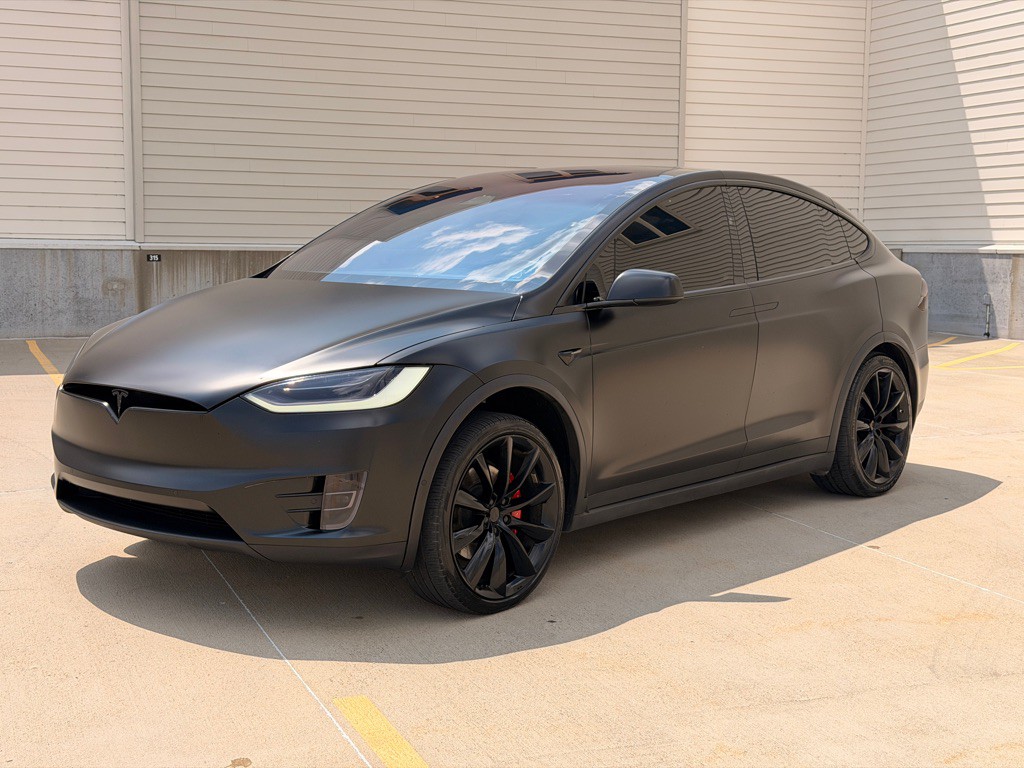 2020 Tesla Model X Image 3