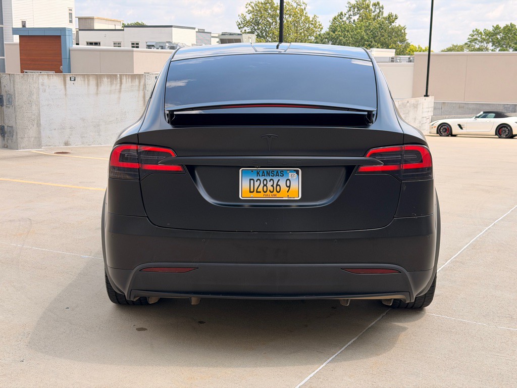 2020 Tesla Model X Image 6
