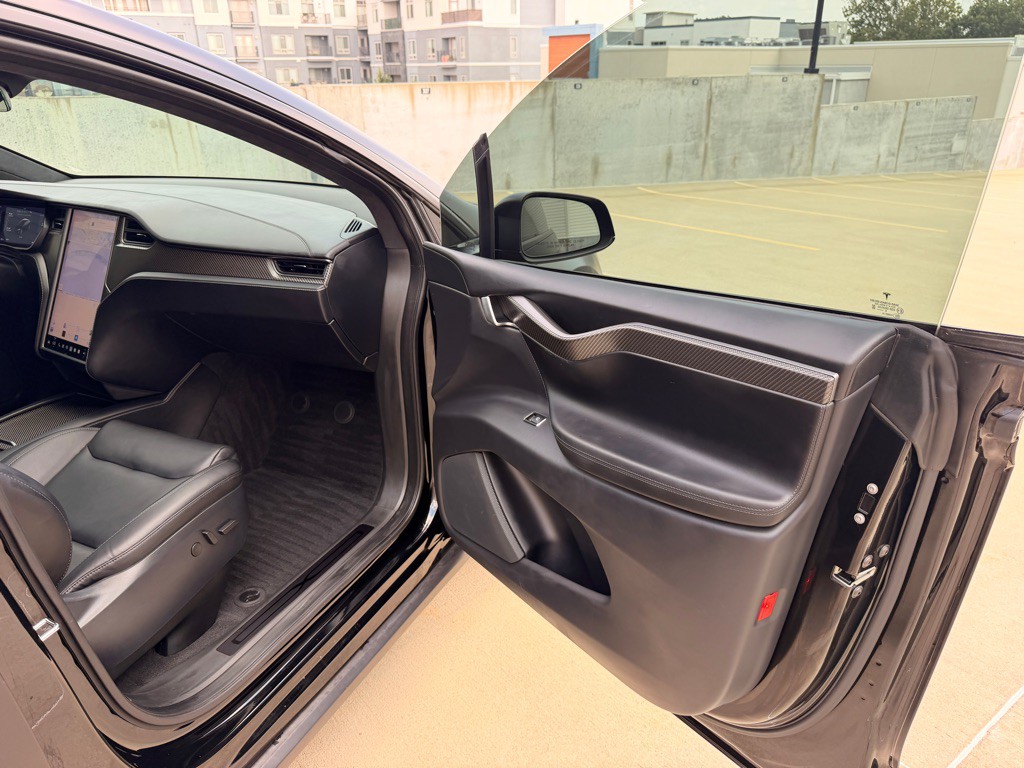 2020 Tesla Model X Image 22