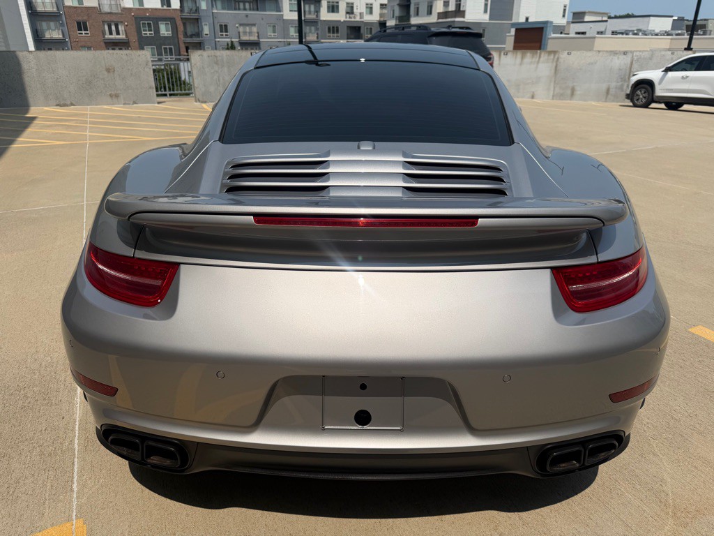2015 Porsche 911 Image 5