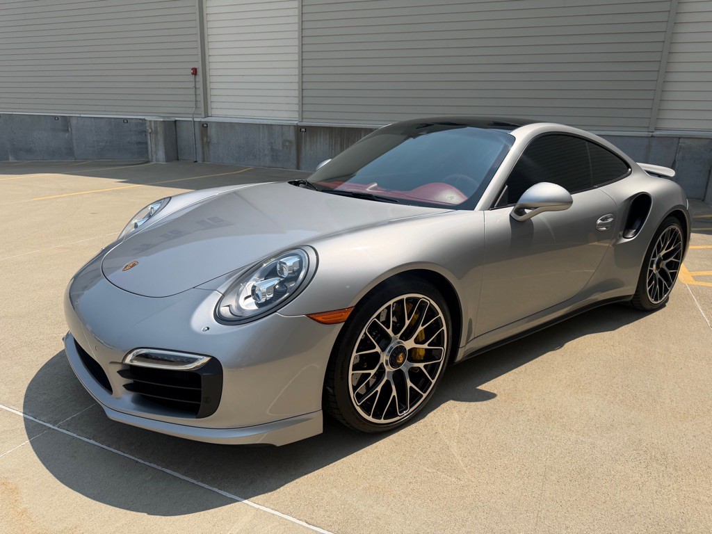 2015 Porsche 911 Image 8