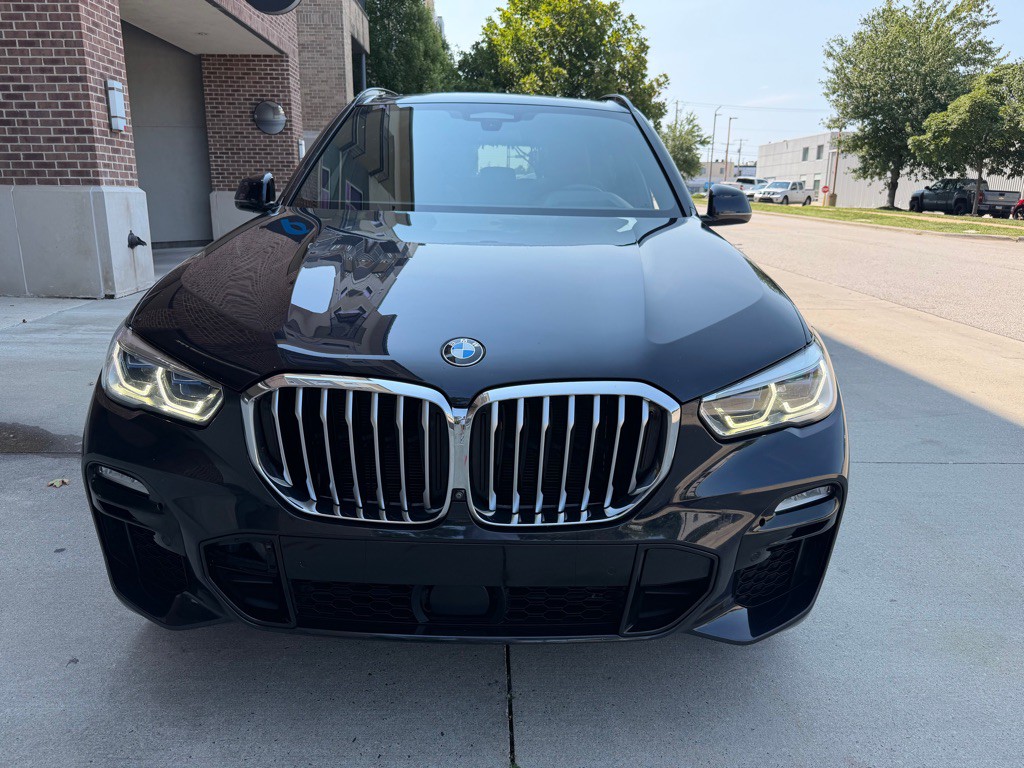 2019 BMW X5 Image 2