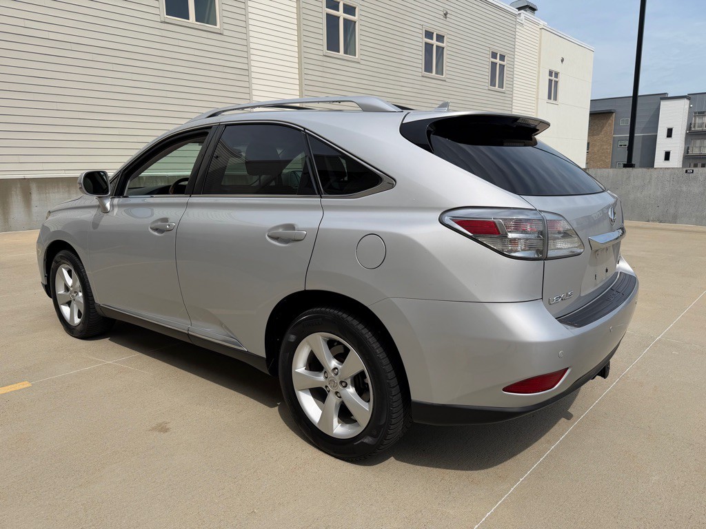 2010 Lexus RX Image 5