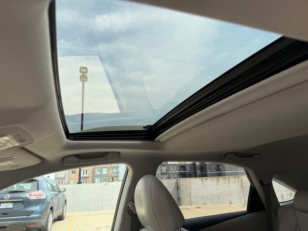 2010 Lexus RX Image 12