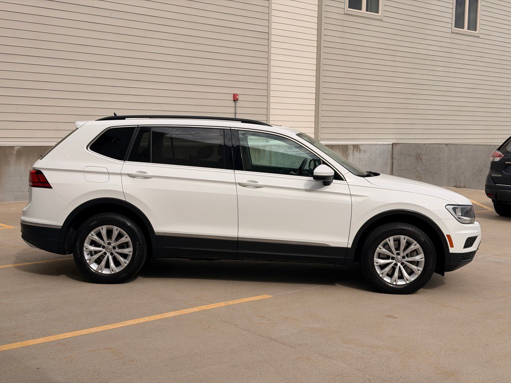 2018 Volkswagen Tiguan Image 2