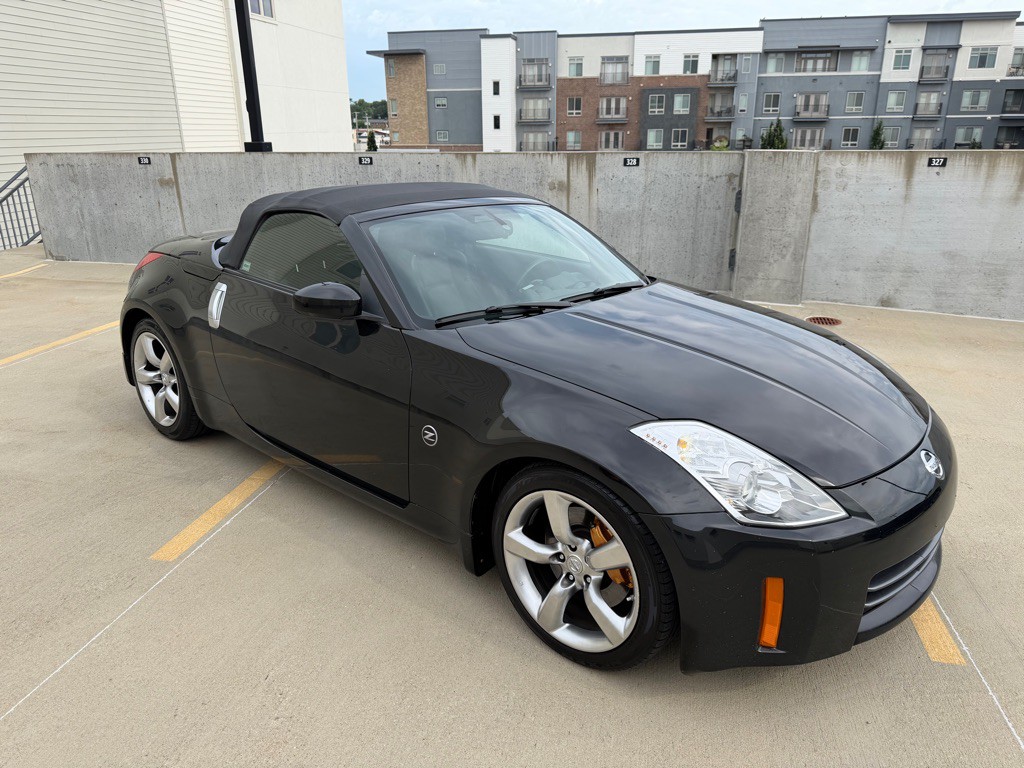 2006 Nissan 350Z Image 9
