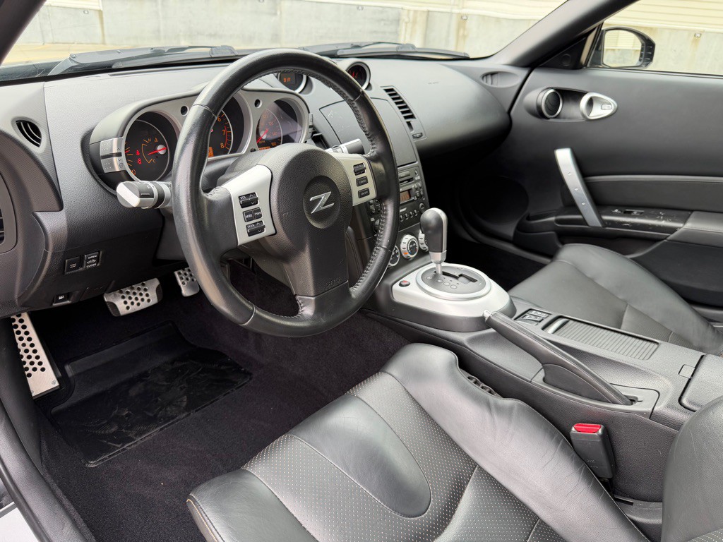 2006 Nissan 350Z Image 18