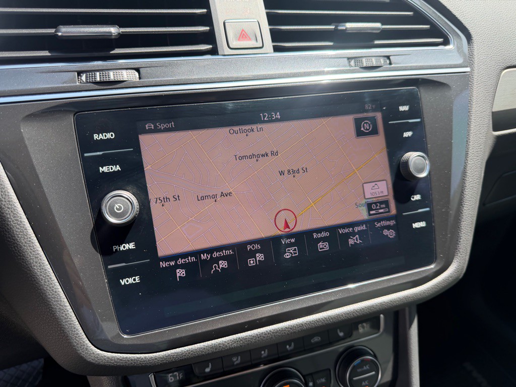 2018 Volkswagen Tiguan Image 18