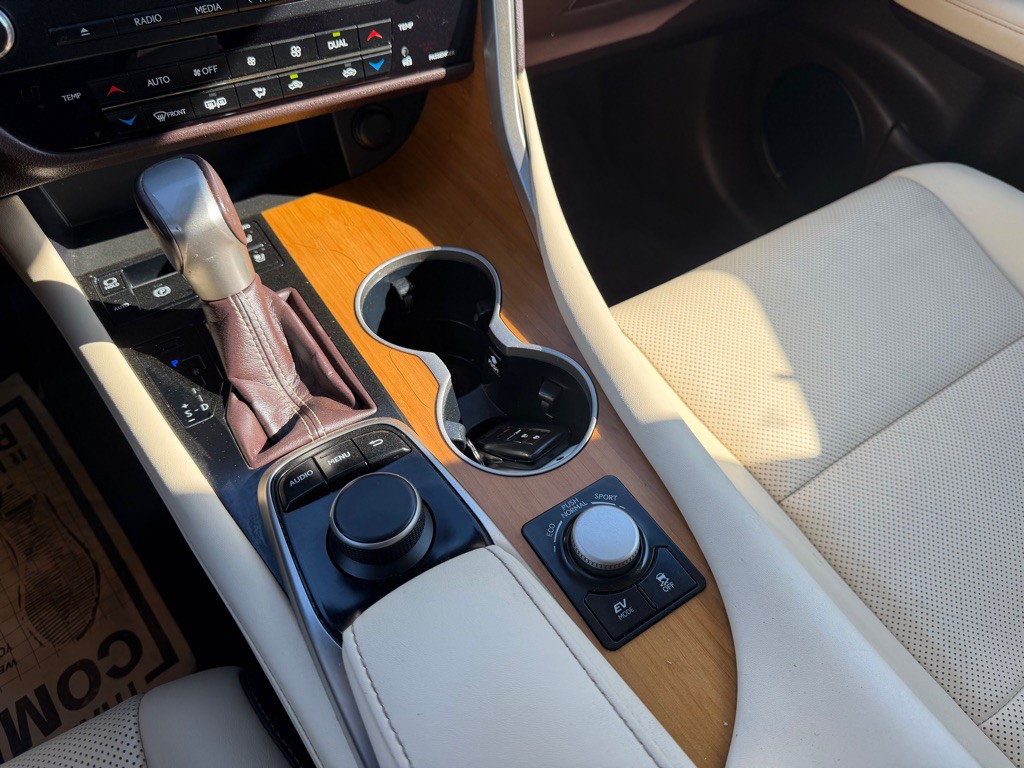 2018 Lexus RX Image 22