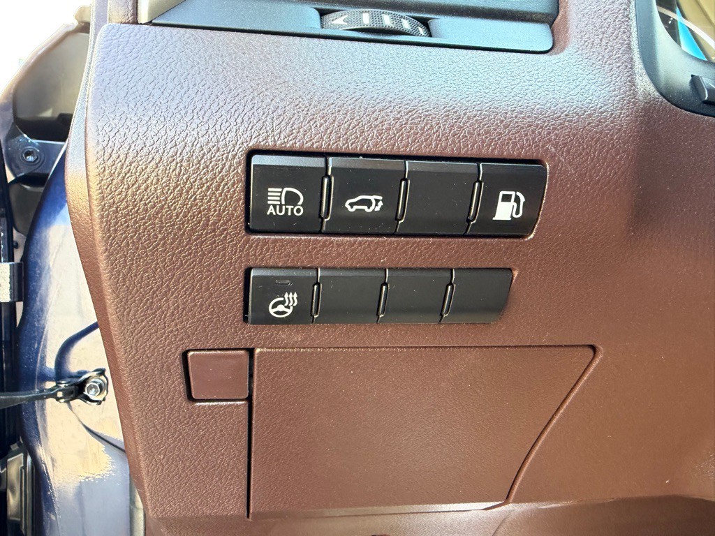 2018 Lexus RX Image 23
