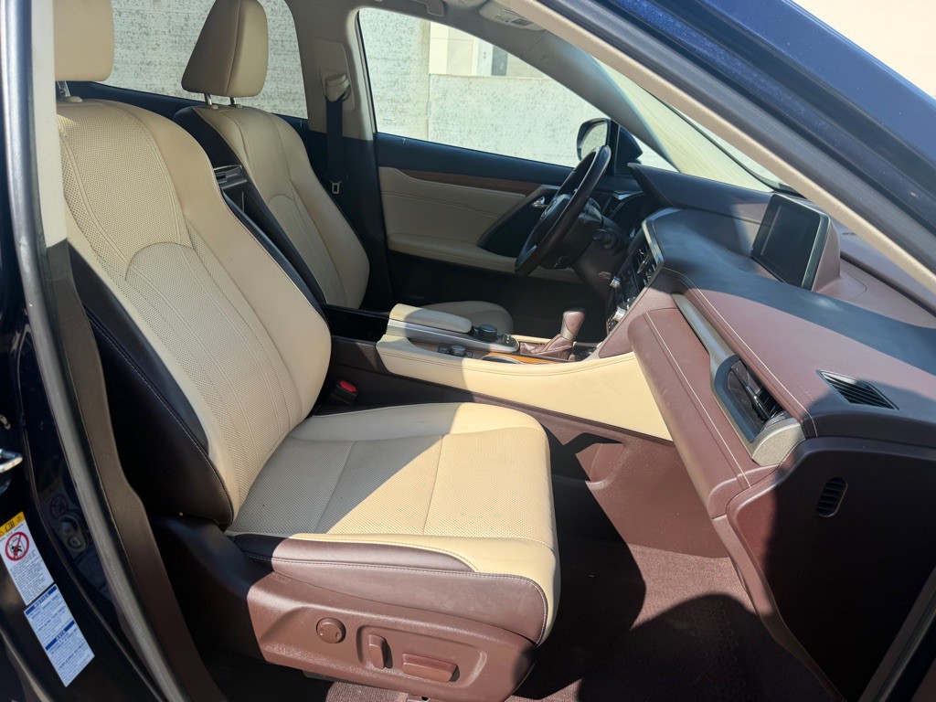 2018 Lexus RX Image 30