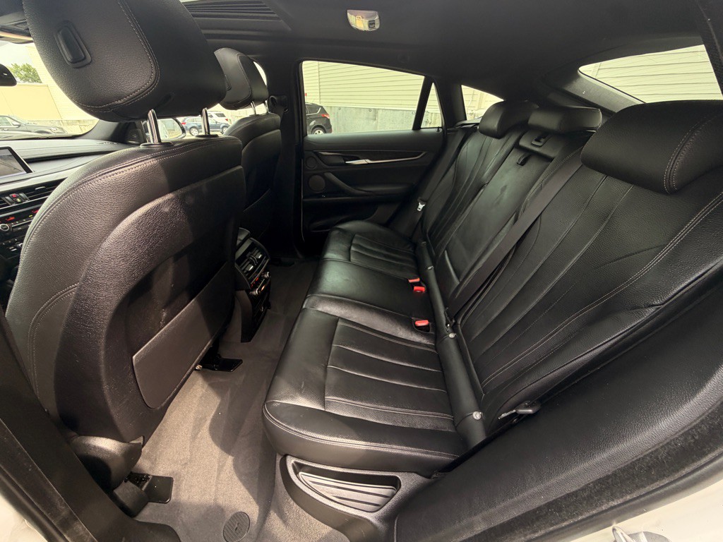 2019 BMW X6 Image 17