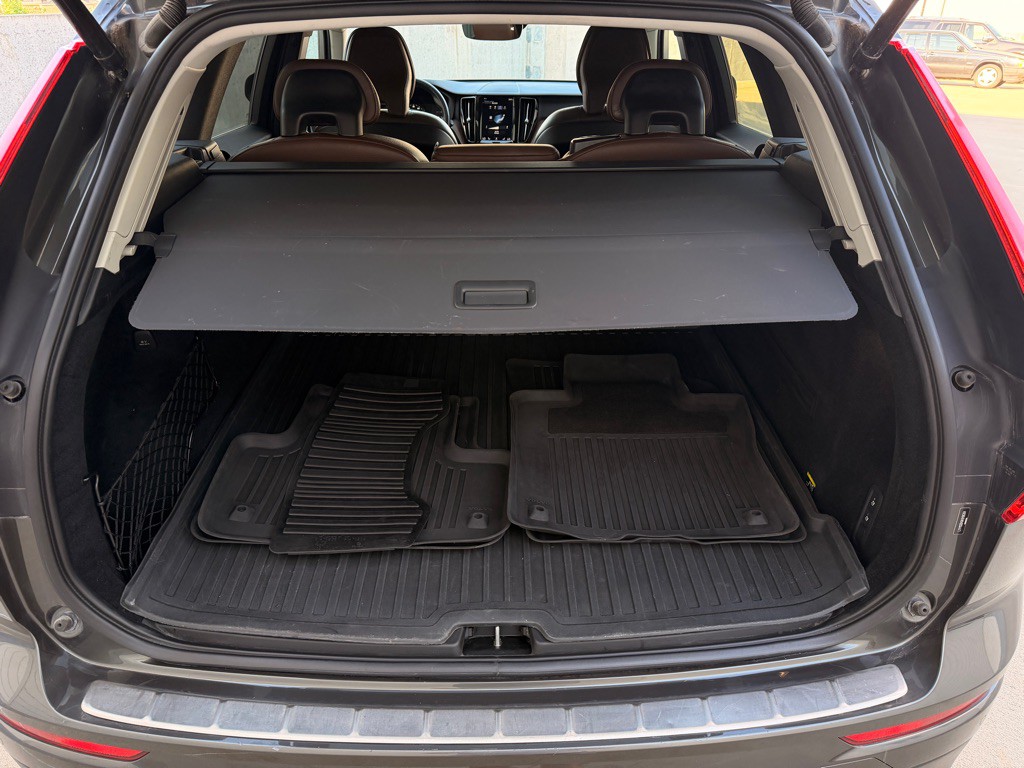 2019 Volvo XC60 Image 16