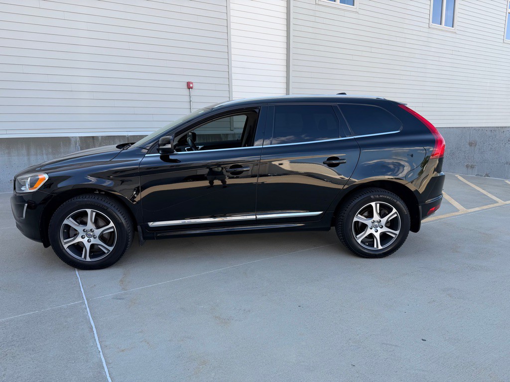 2015 Volvo XC60 Image 4