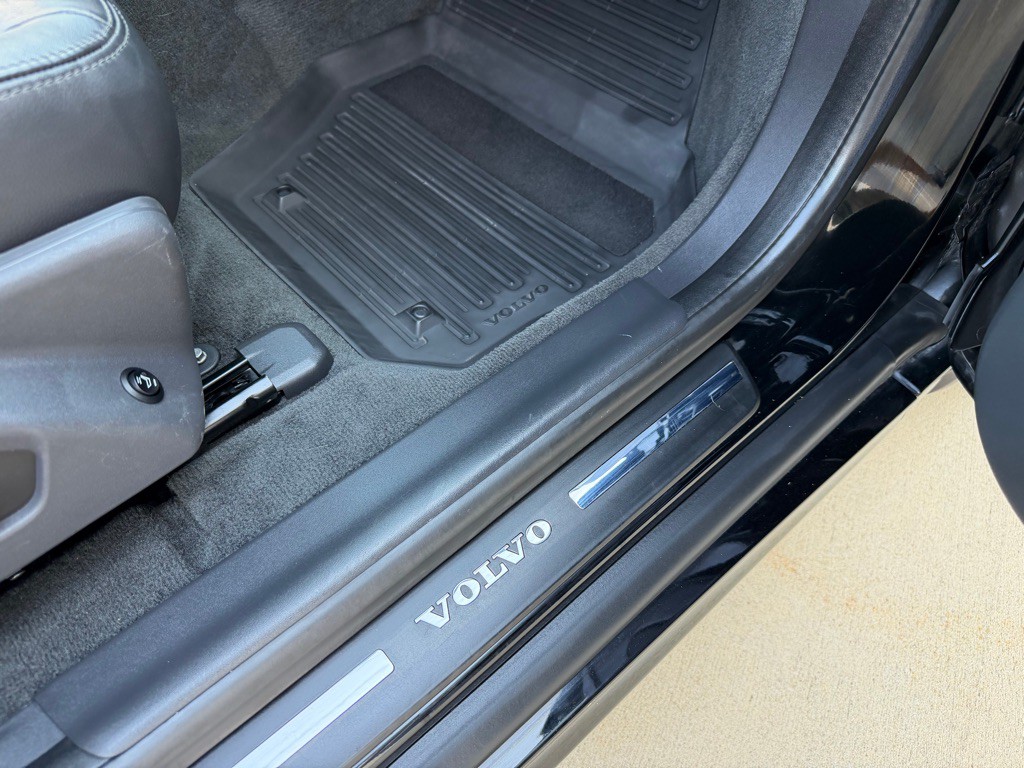 2015 Volvo XC60 Image 29