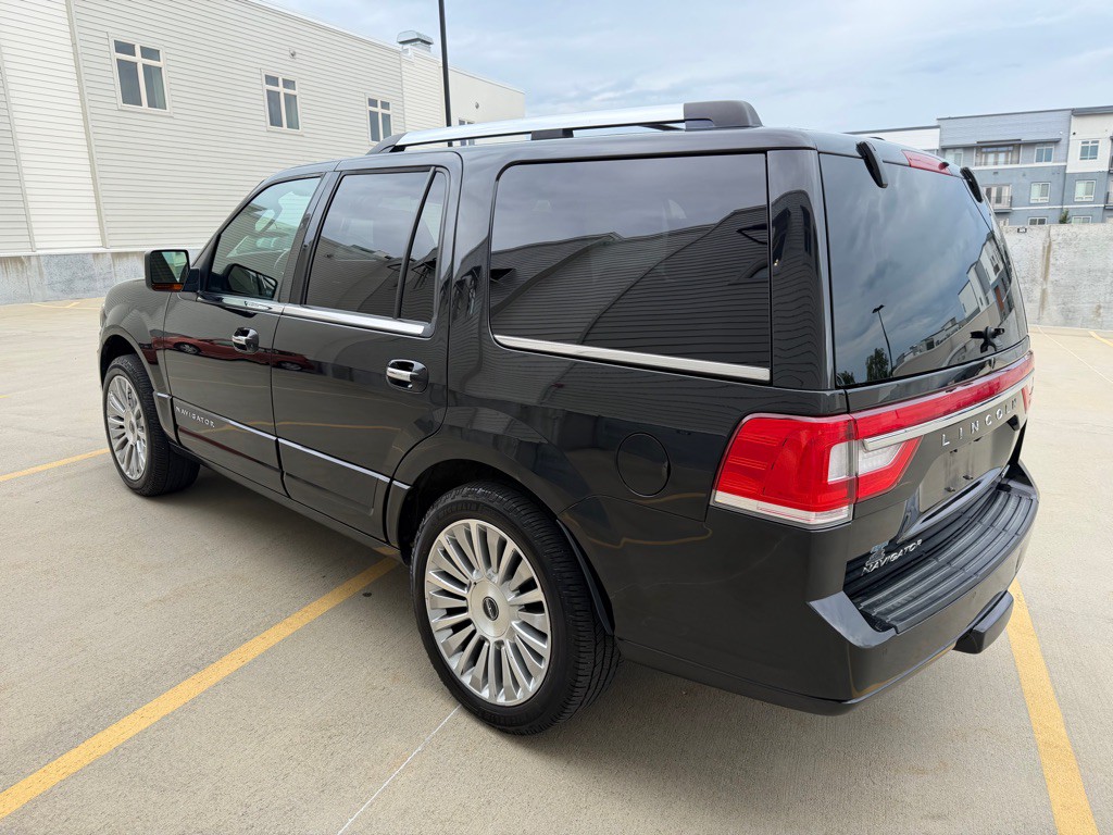 2015 Lincoln Navigator Image 5