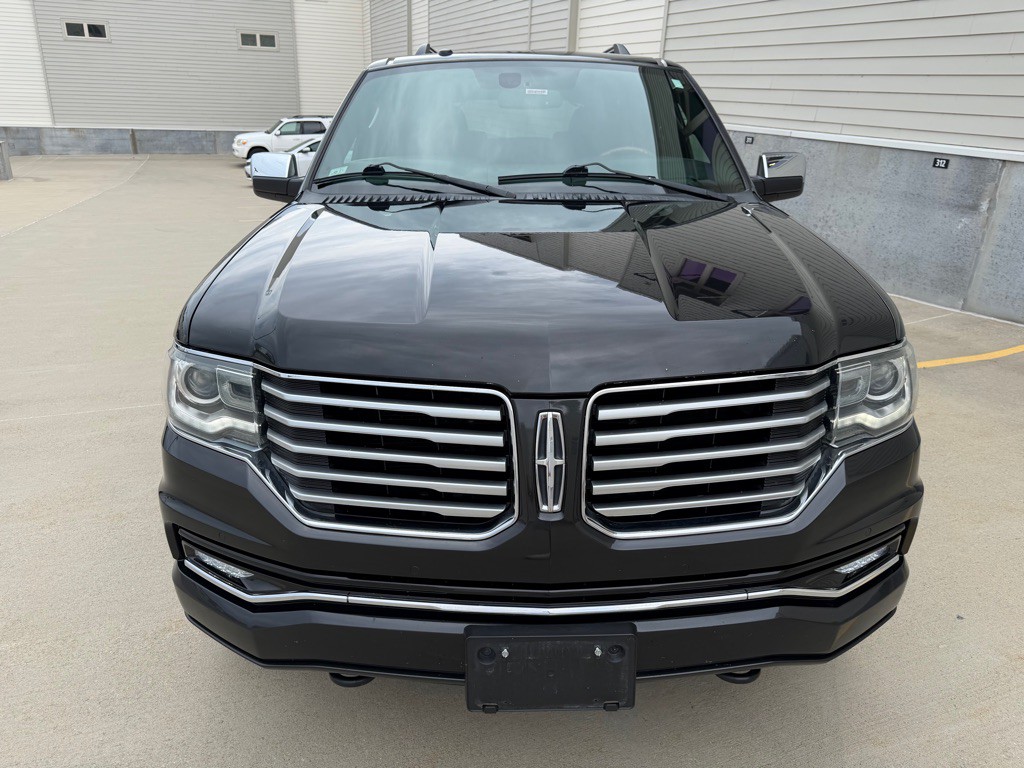 2015 Lincoln Navigator Image 8