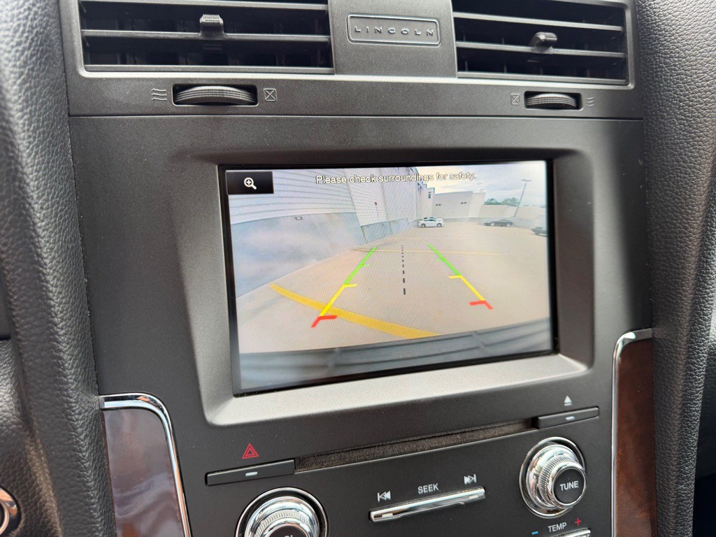 2015 Lincoln Navigator Image 17