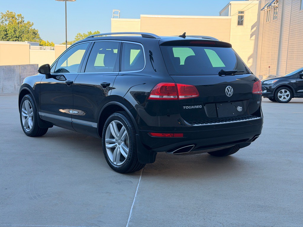 2013 Volkswagen Touareg Image 4