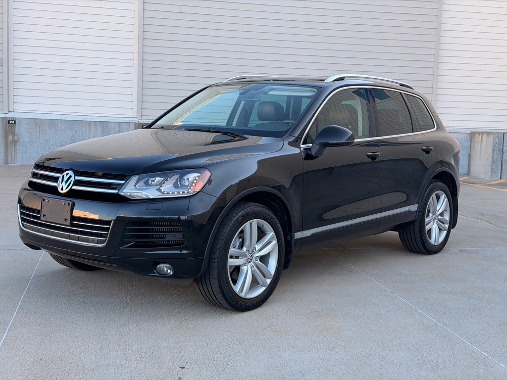2013 Volkswagen Touareg Image 6
