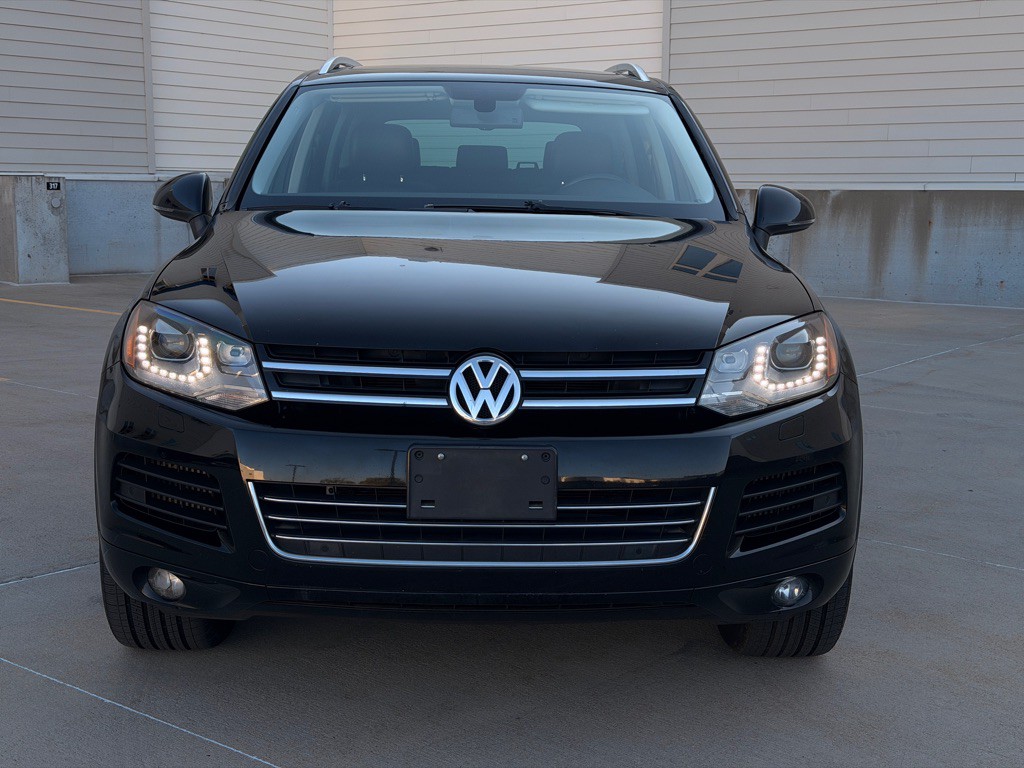 2013 Volkswagen Touareg Image 7