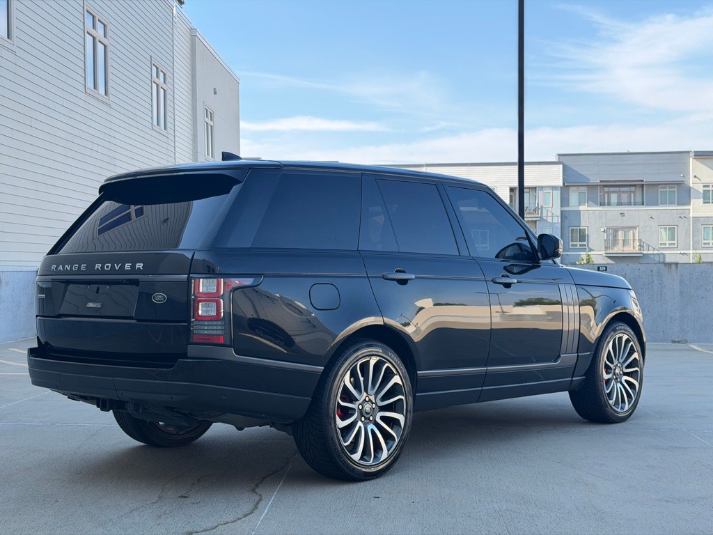 2017 Land Rover Range Rover Image 3