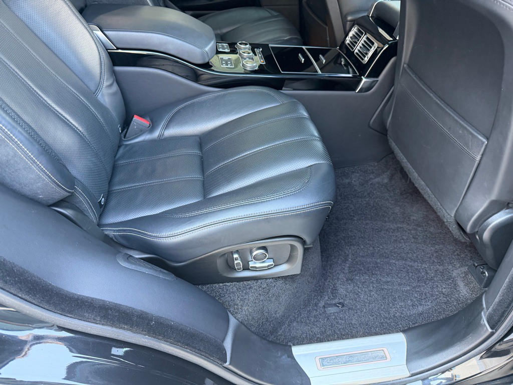 2017 Land Rover Range Rover Image 20