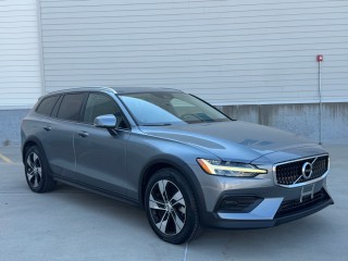 Image for 2020 Volvo V60 T5 MOMENTUM ID: 7628334