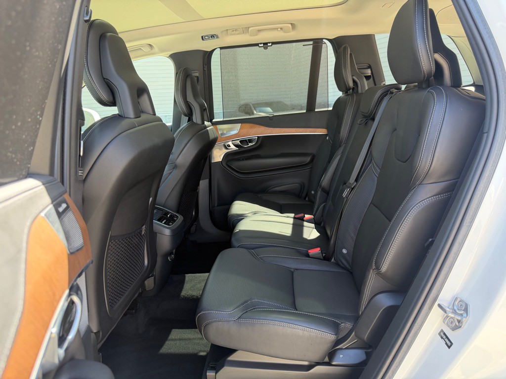 2016 Volvo XC90 Image 23